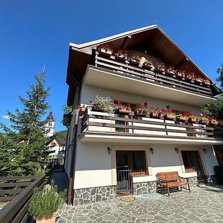 Holiday Home Skalka Mýto pod Ďumbierom 外观 照片