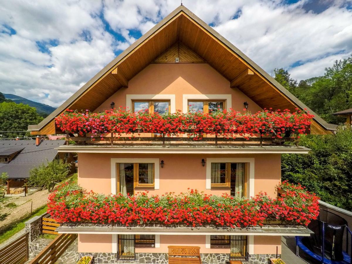 Holiday Home Skalka Mýto pod Ďumbierom 外观 照片