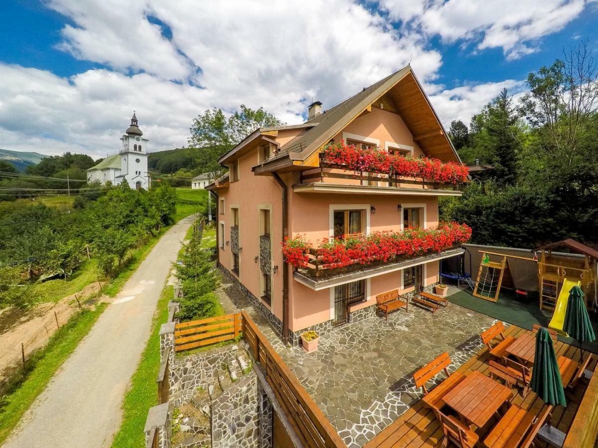Holiday Home Skalka Mýto pod Ďumbierom 外观 照片